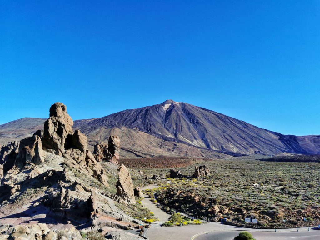 Come raggiungere la vetta più alta del Teide | A Piedi il Mondo
